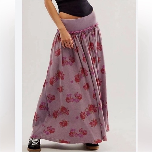 Free People Small Skirt Rosebud Maxi Floral Thermal Nirvana Combo in Lilac - Picture 10 of 11